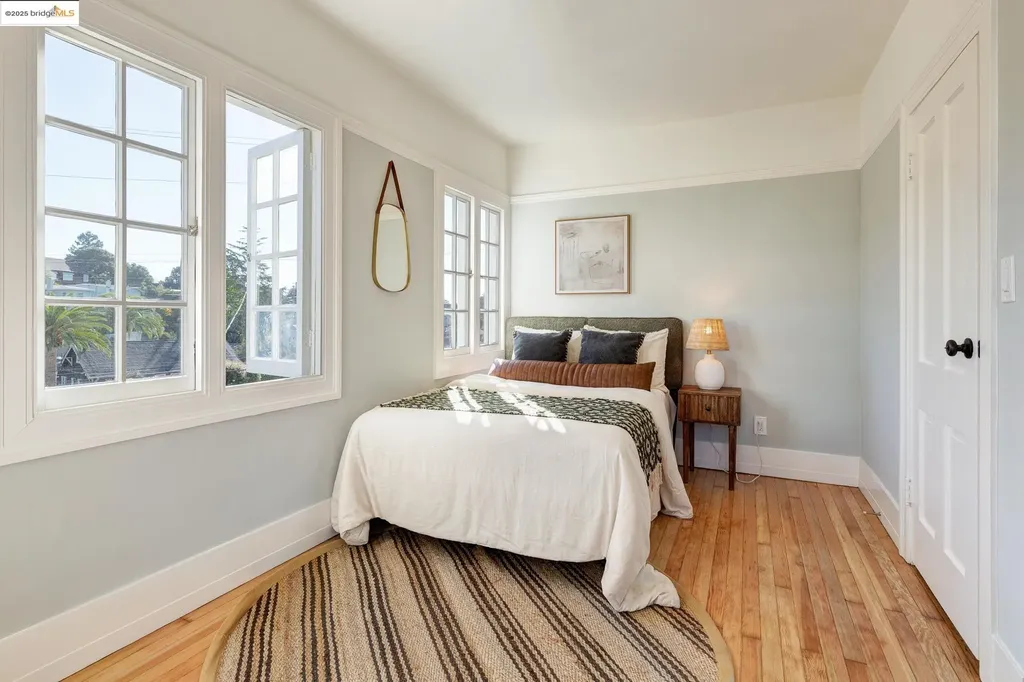 495 Jean Street Oakland CA 94610