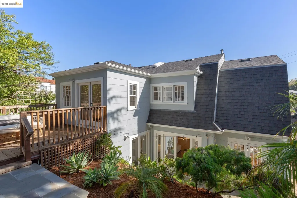 495 Jean Street Oakland CA 94610