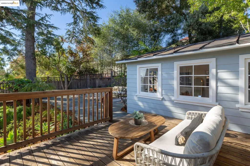 495 Jean Street Oakland CA 94610