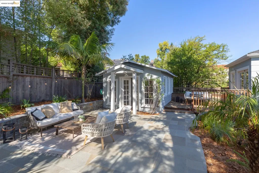 495 Jean Street Oakland CA 94610
