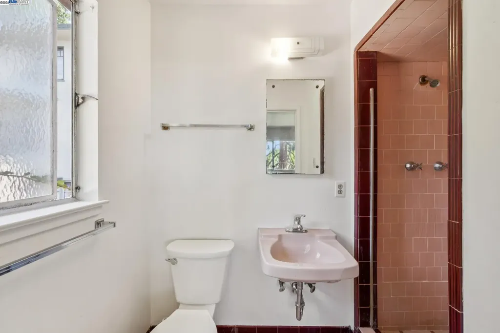 1098 Euclid Avenue Berkeley CA 94708