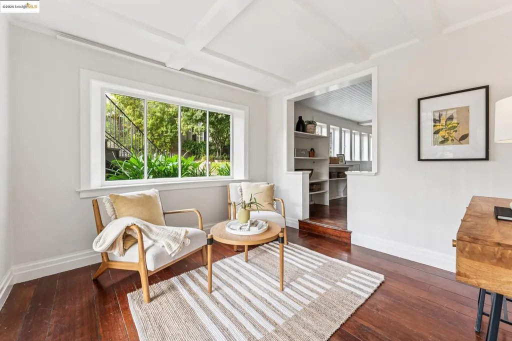 2058 Oakland Avenue Piedmont CA 94611
