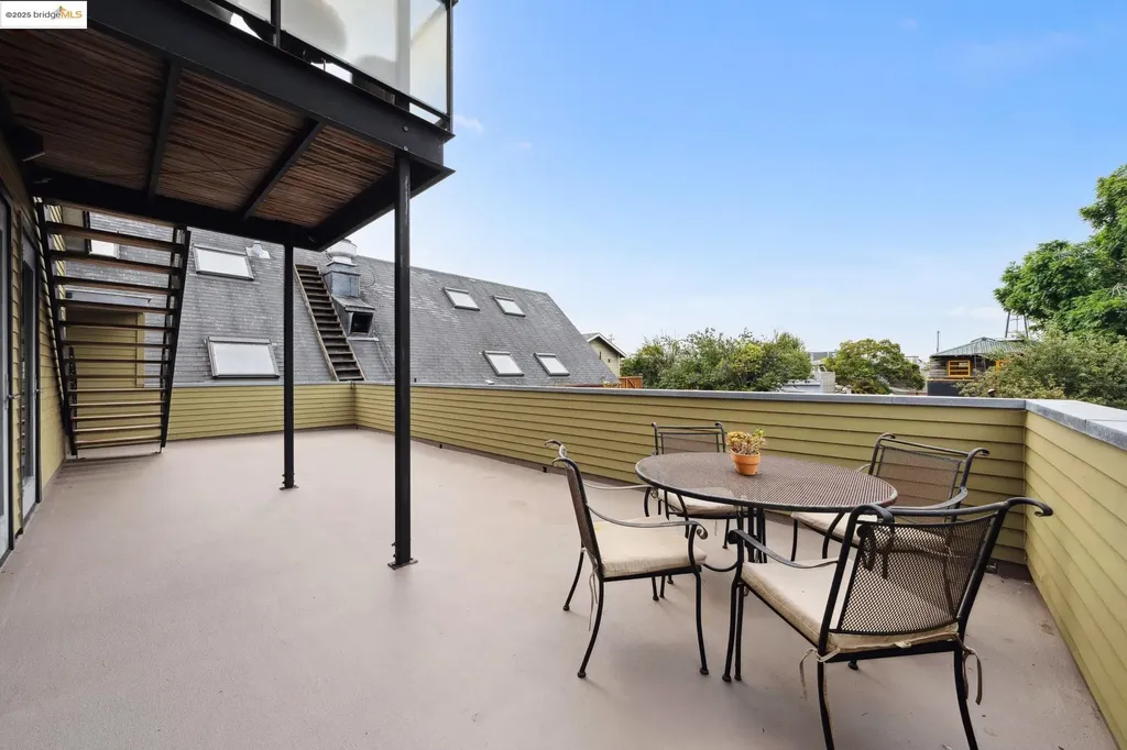 1010 Grayson Berkeley CA 94710