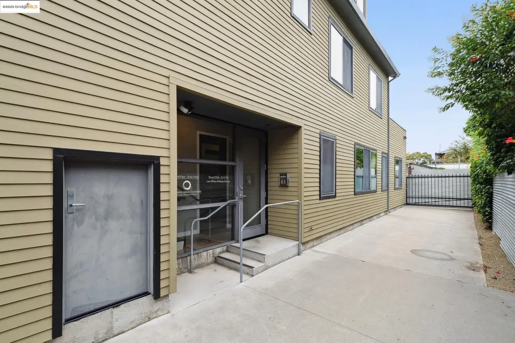 1010 Grayson Berkeley CA 94710