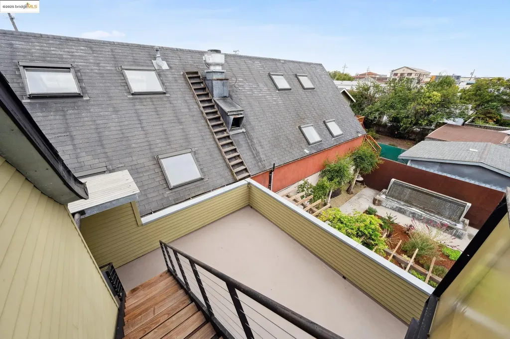 1010 Grayson Berkeley CA 94710