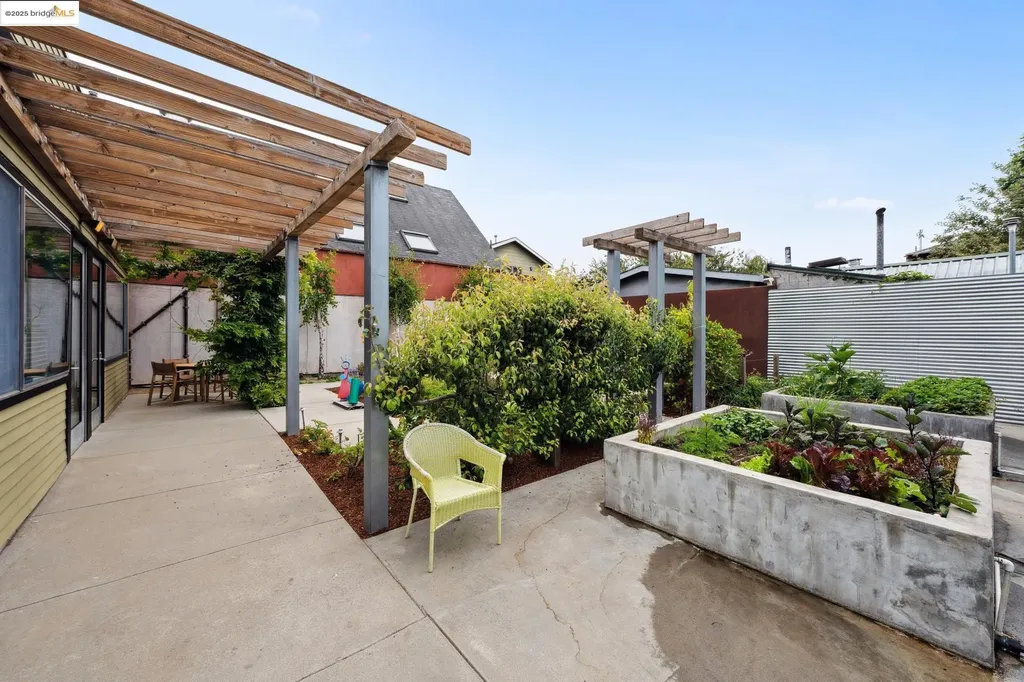 1010 Grayson Berkeley CA 94710