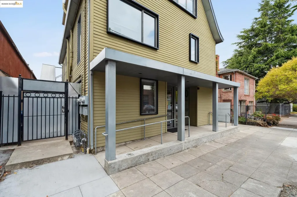 1010 Grayson Berkeley CA 94710