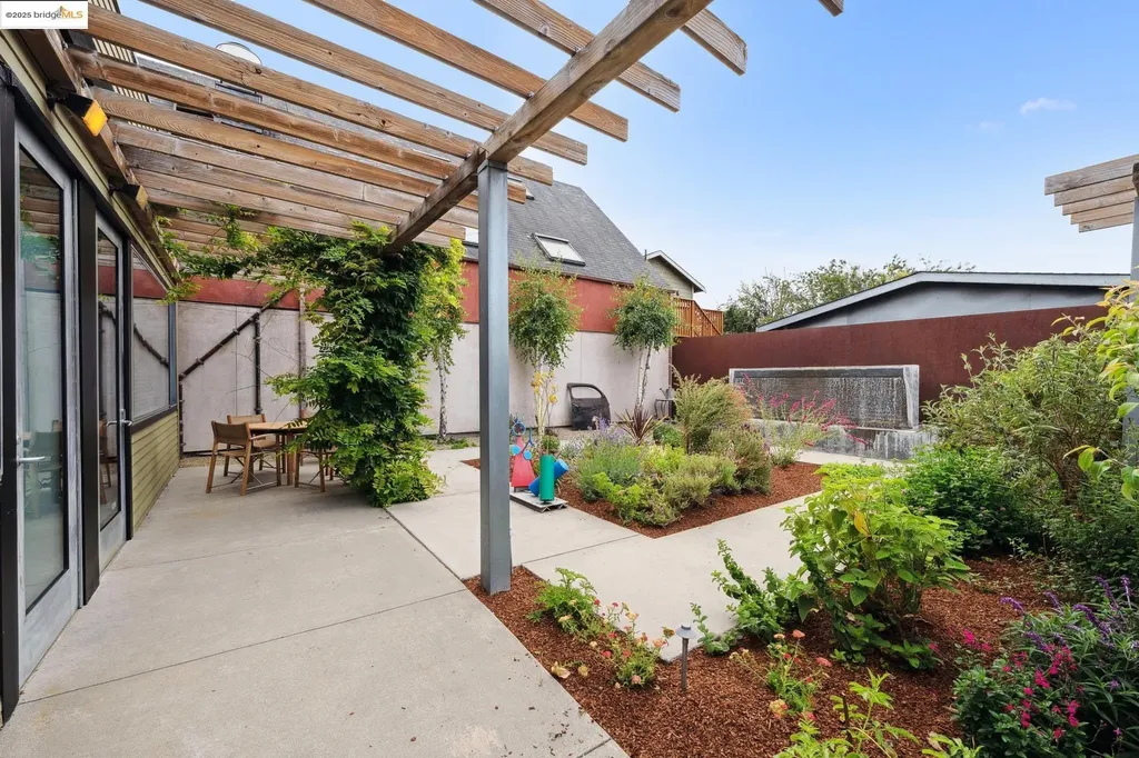 1010 Grayson Berkeley CA 94710