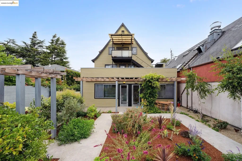 1010 Grayson Berkeley CA 94710