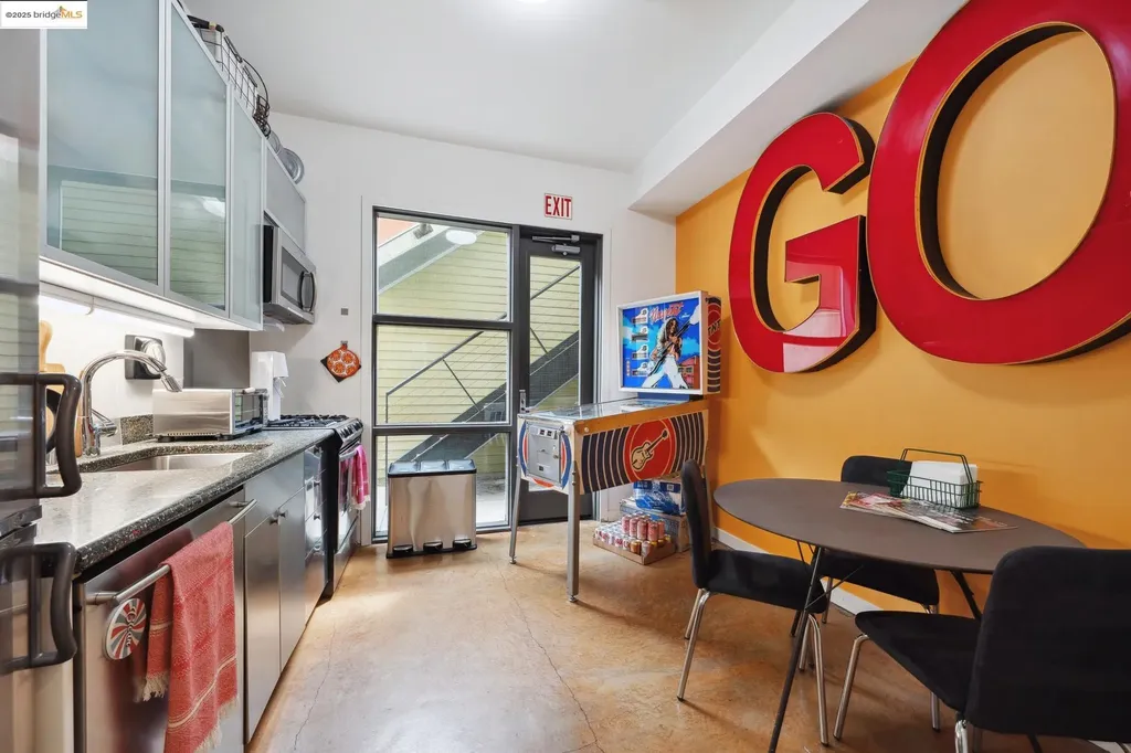 1010 Grayson Berkeley CA 94710