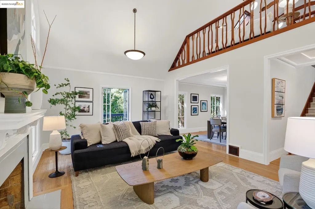 369 Hampton Road Piedmont CA 94611