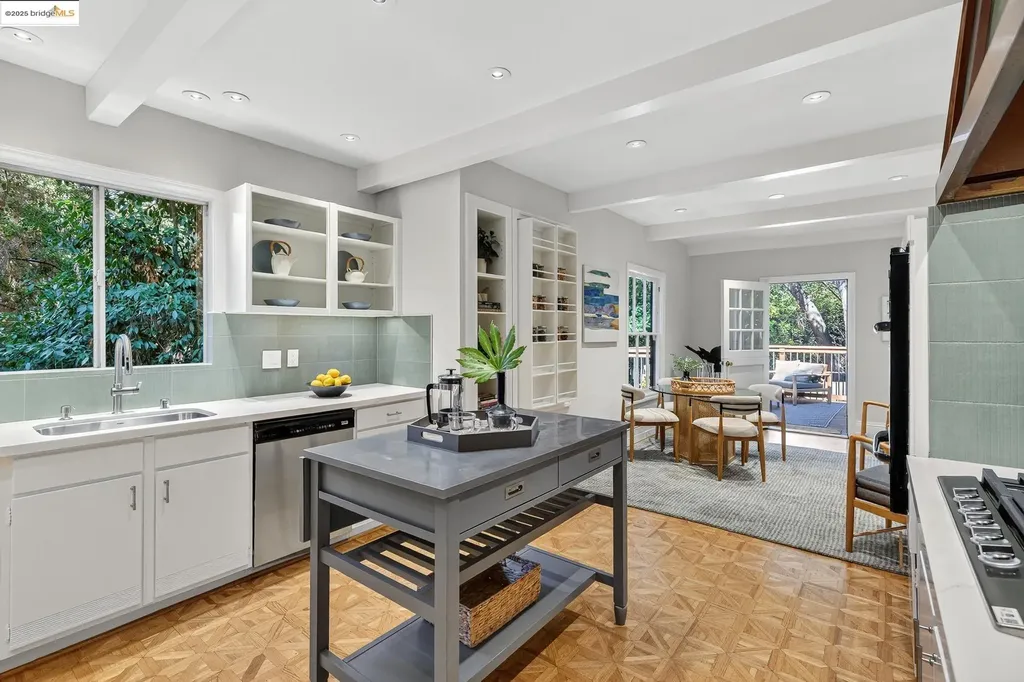 369 Hampton Road Piedmont CA 94611