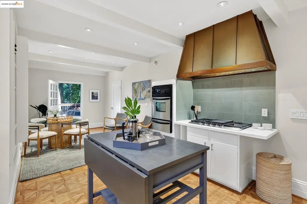 369 Hampton Road Piedmont CA 94611