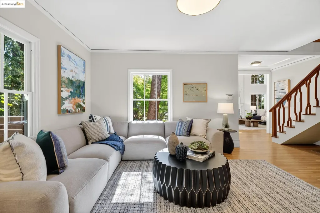 369 Hampton Road Piedmont CA 94611