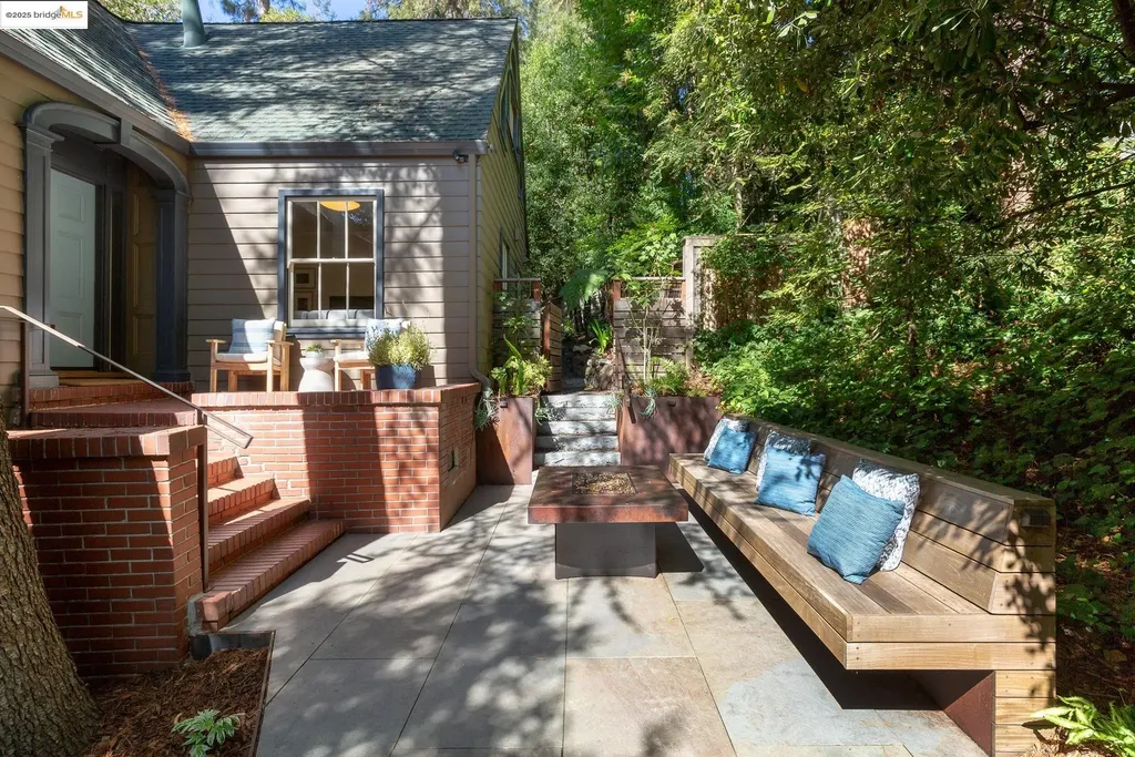 369 Hampton Road Piedmont CA 94611