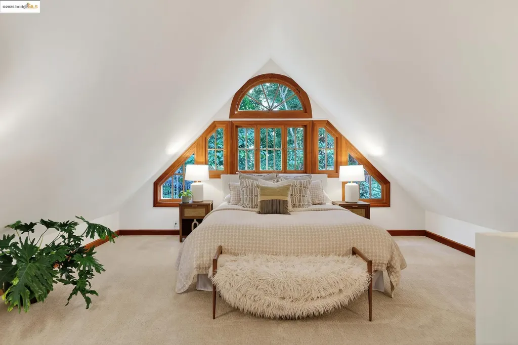 369 Hampton Road Piedmont CA 94611