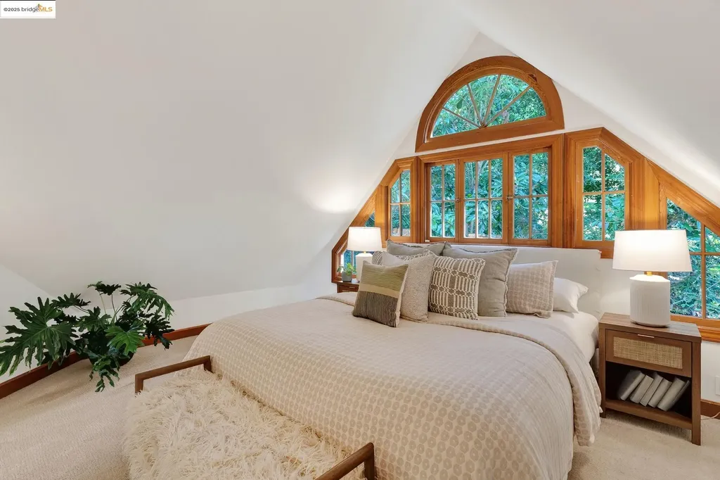 369 Hampton Road Piedmont CA 94611