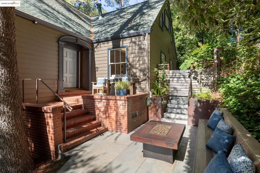 369 Hampton Road Piedmont CA 94611