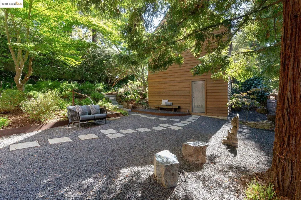 369 Hampton Road Piedmont CA 94611