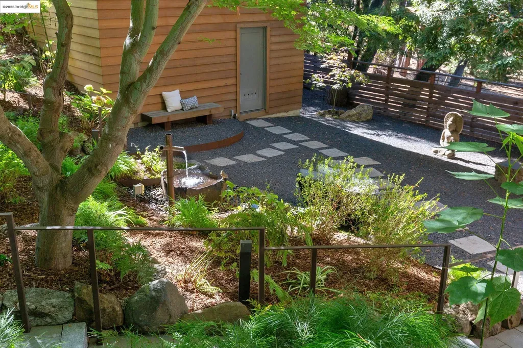 369 Hampton Road Piedmont CA 94611