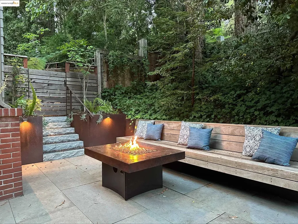 369 Hampton Road Piedmont CA 94611