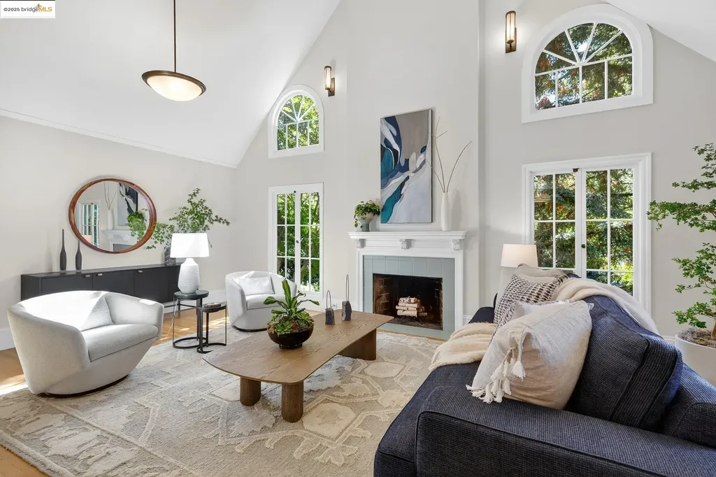 369 Hampton Road Piedmont CA 94611