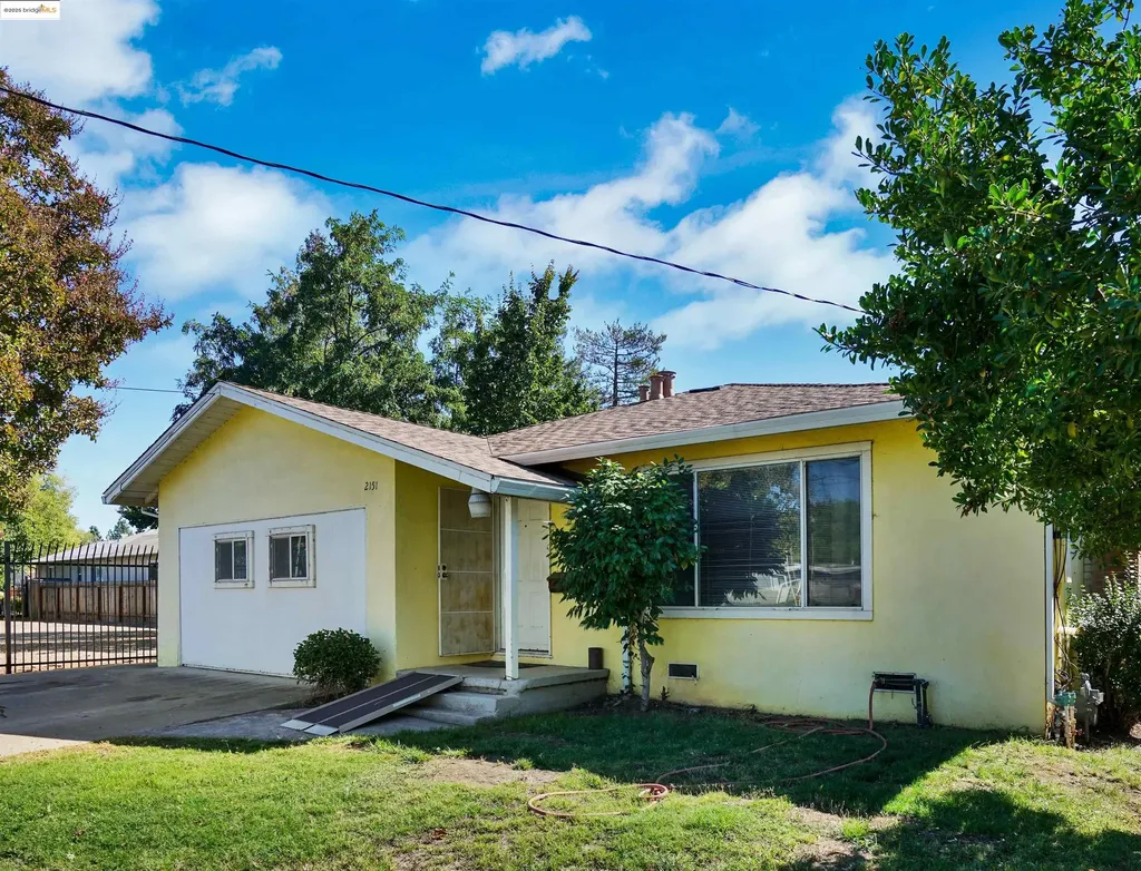 2151 Elm Street Livermore CA 94551