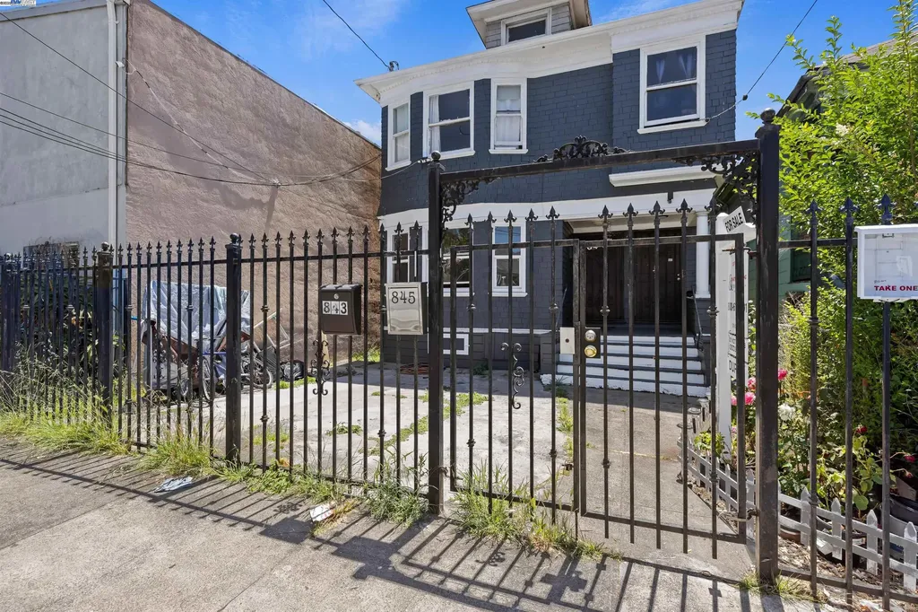 845 Isabella Street Oakland CA 94607