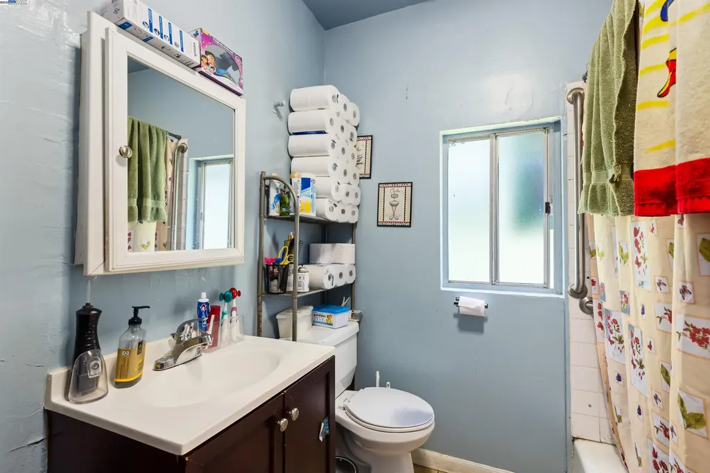 845 Isabella Street Oakland CA 94607