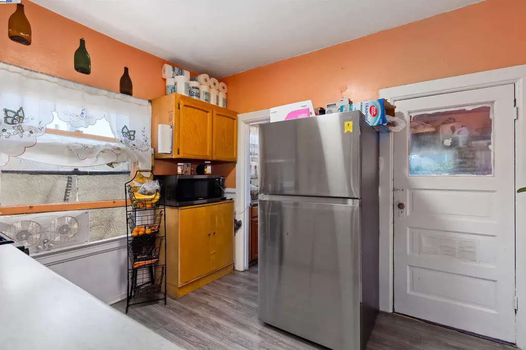 845 Isabella Street Oakland CA 94607
