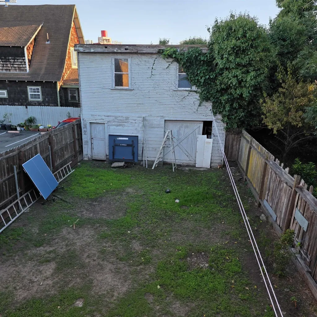 845 Isabella Street Oakland CA 94607