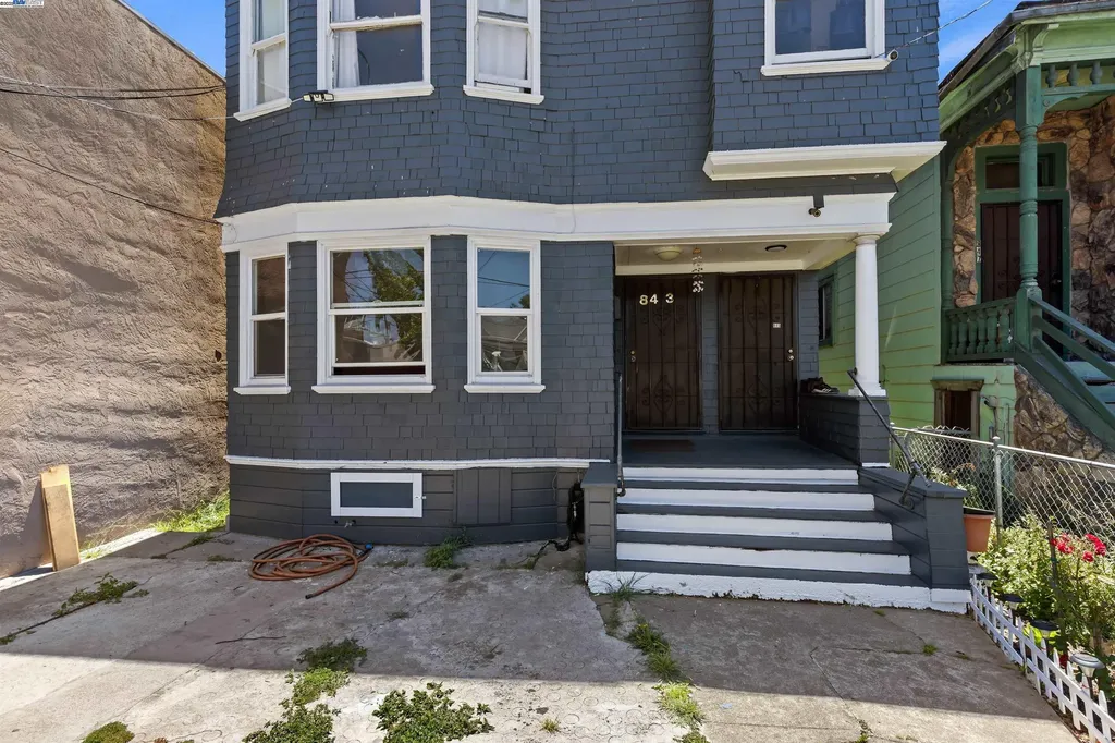 845 Isabella Street Oakland CA 94607