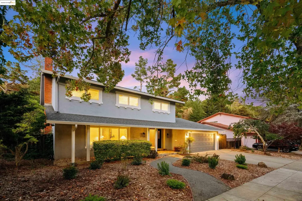 7796 Surrey Lane Oakland CA 94605