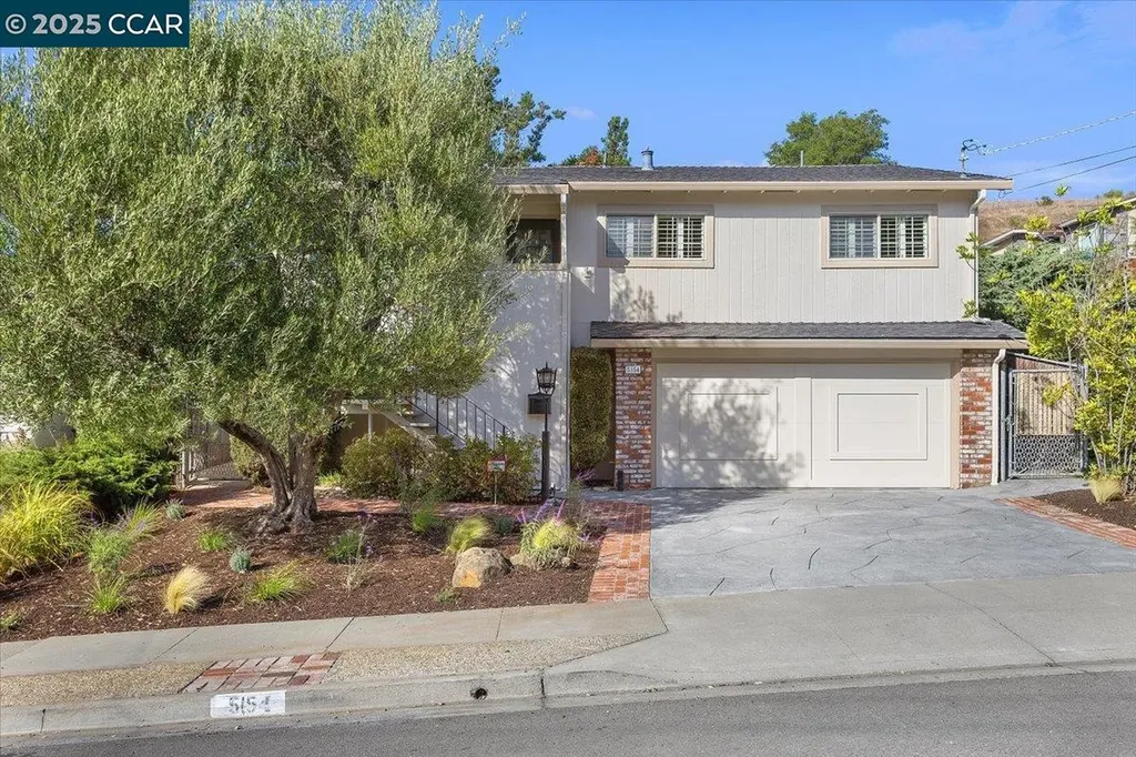 5154 Camino Alta Mira Castro Valley CA 94546