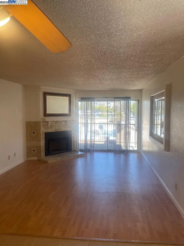 400 Davis San Leandro CA 94577