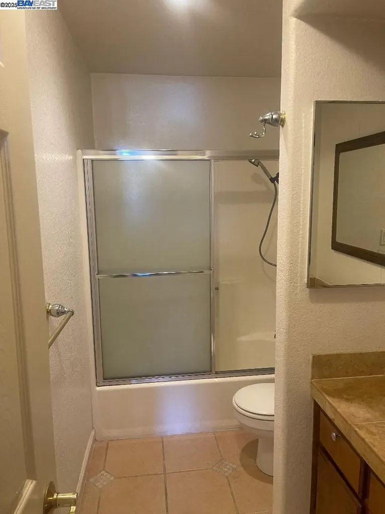 400 Davis San Leandro CA 94577