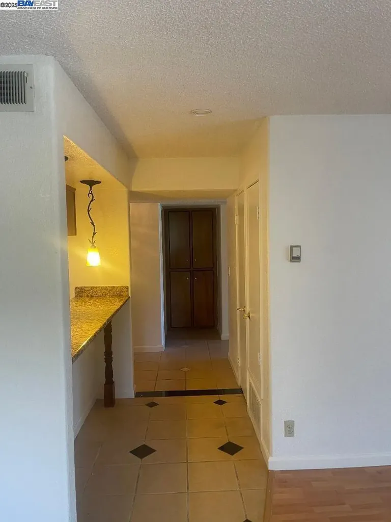 400 Davis San Leandro CA 94577