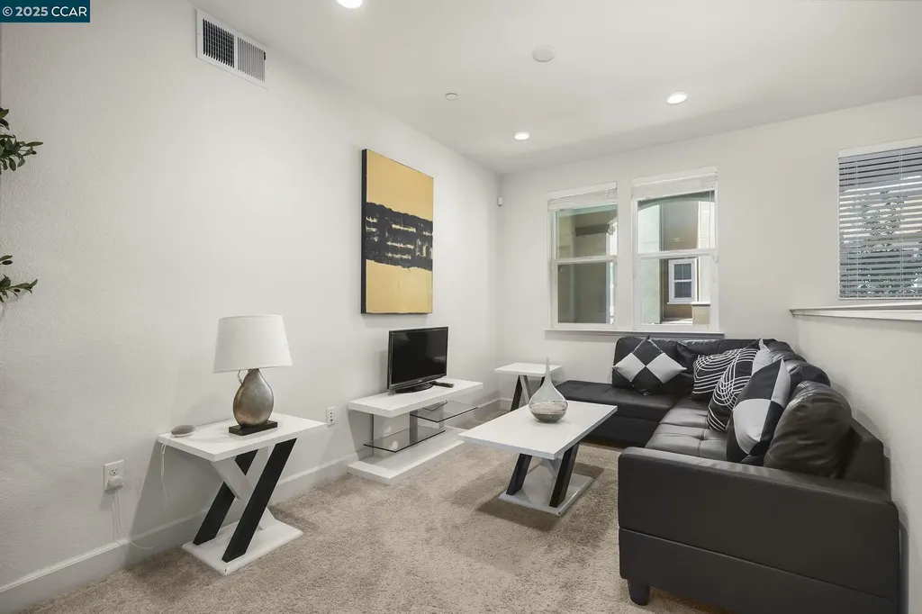 38976 Primula Terrace Newark CA 94560