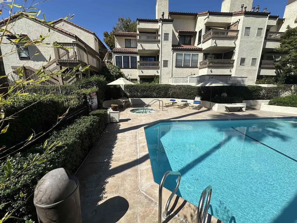 1222 Villa Way Walnut Creek CA 94595