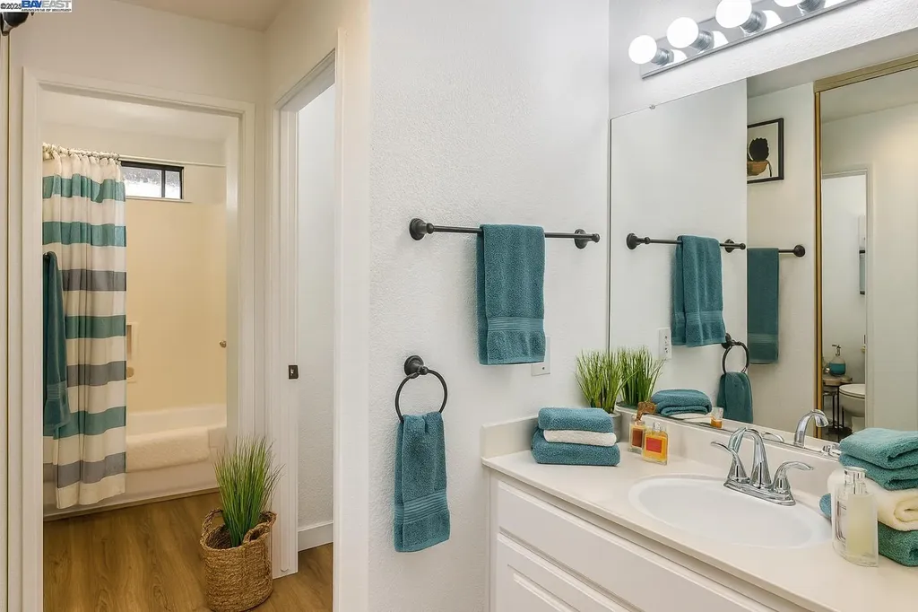1222 Villa Way Walnut Creek CA 94595