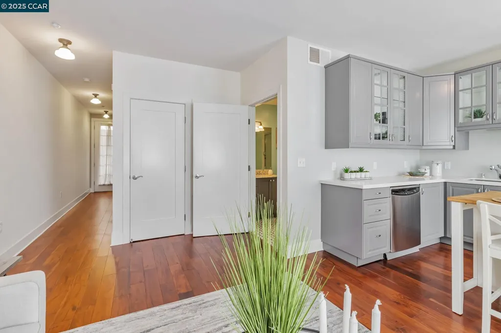 4395 Piedmont Avenue Oakland CA 94611