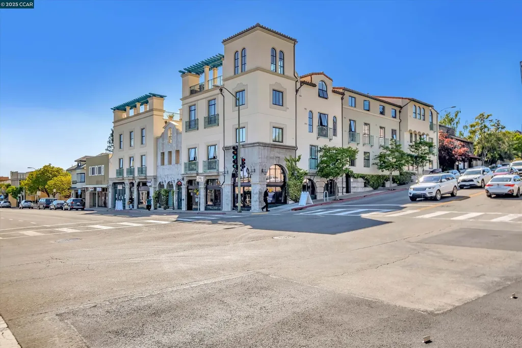 4395 Piedmont Avenue Oakland CA 94611
