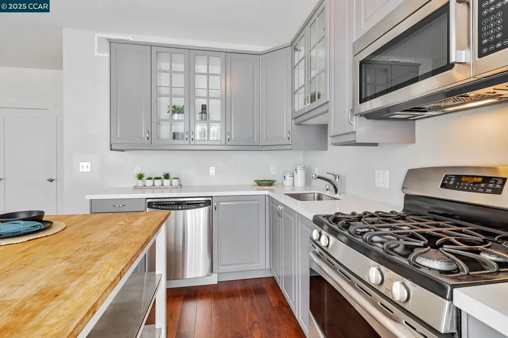 4395 Piedmont Avenue Oakland CA 94611