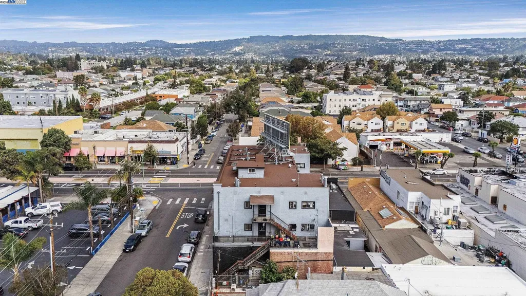 3701 International Boulevard Oakland CA 94601