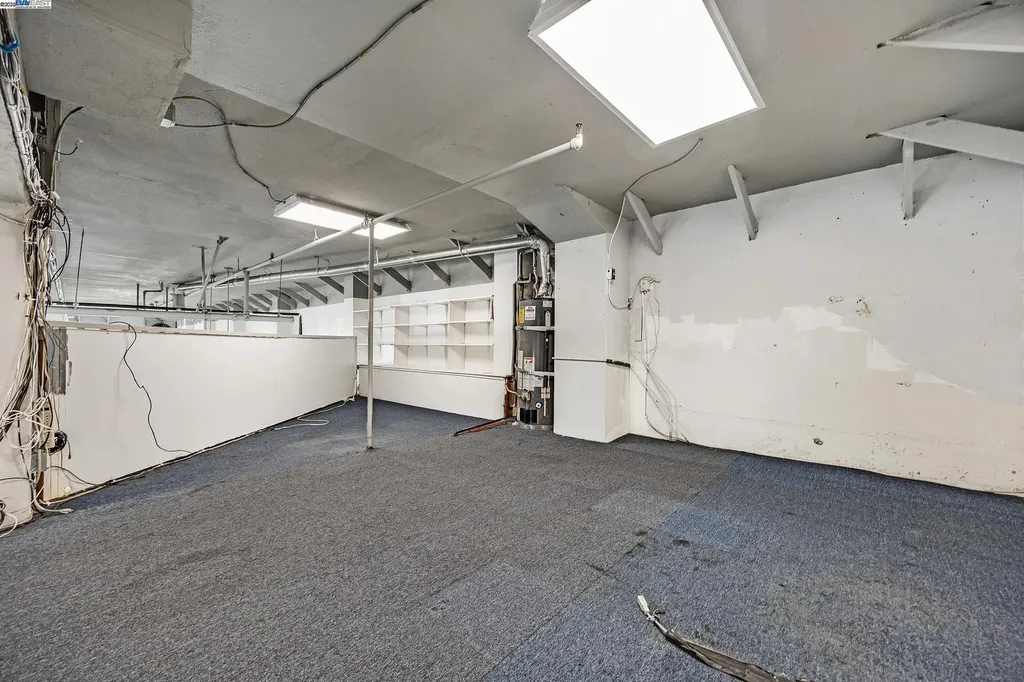 3701 International Boulevard Oakland CA 94601