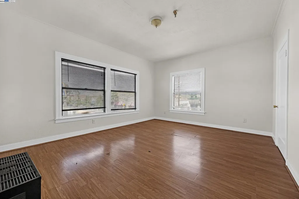 3701 International Boulevard Oakland CA 94601
