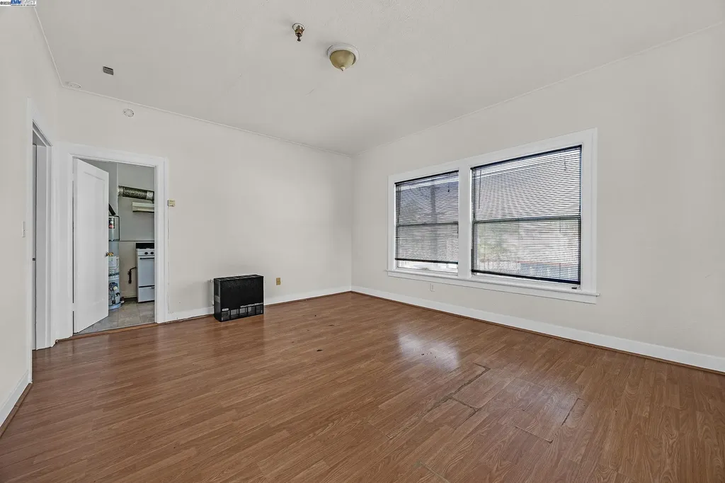 3701 International Boulevard Oakland CA 94601