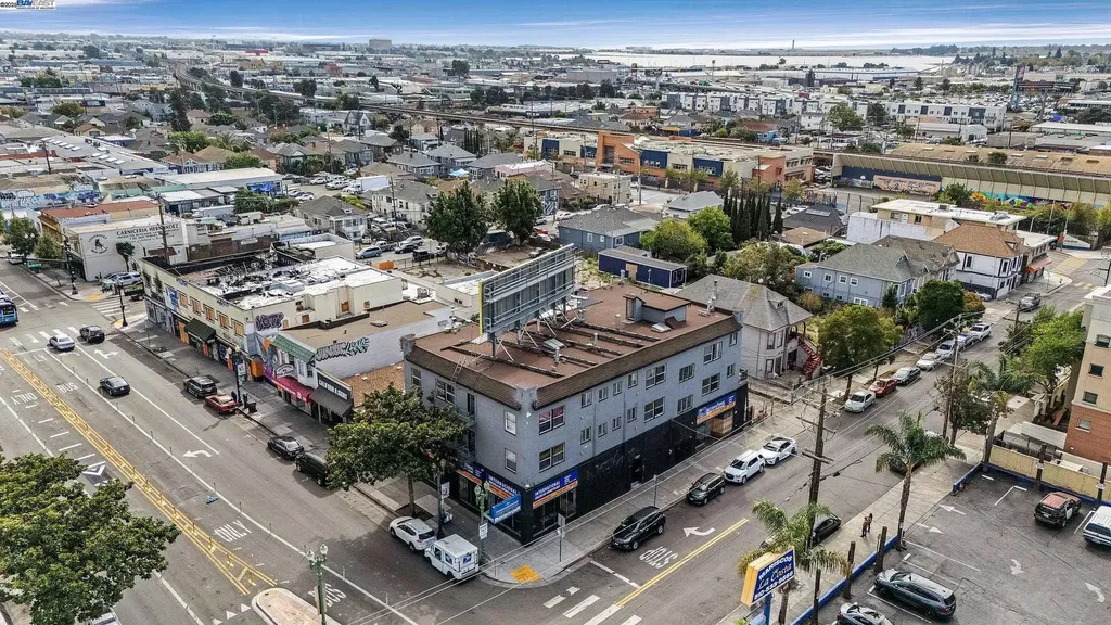 3701 International Boulevard Oakland CA 94601