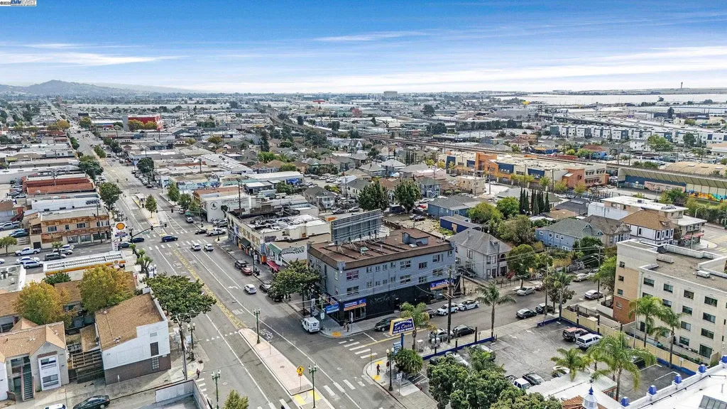 3701 International Boulevard Oakland CA 94601