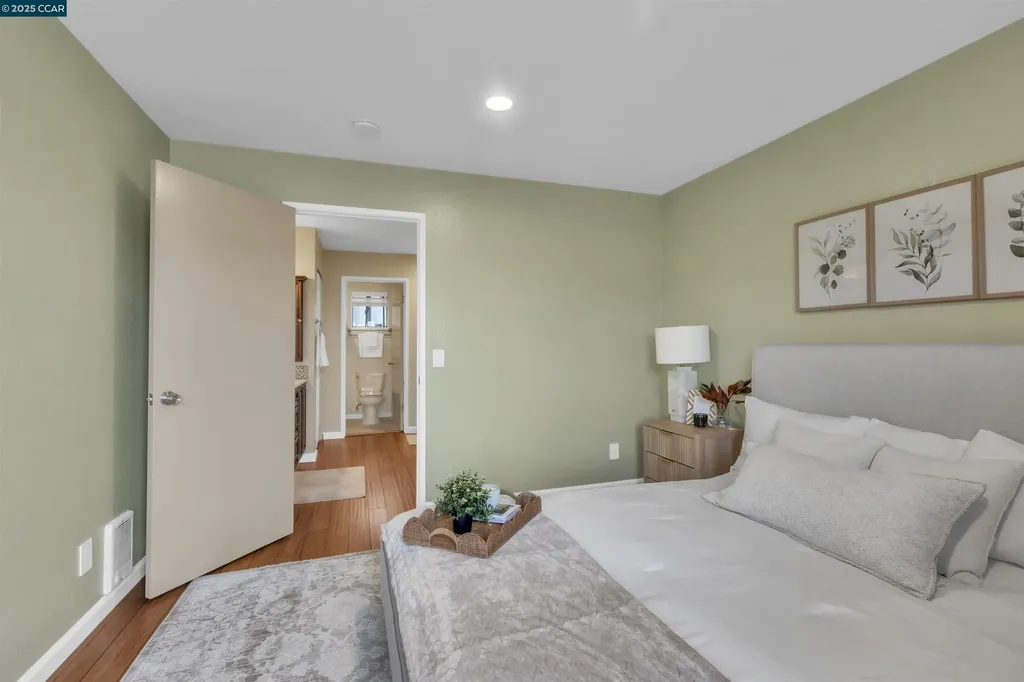 29583 Vanderbilt Street Hayward CA 94544